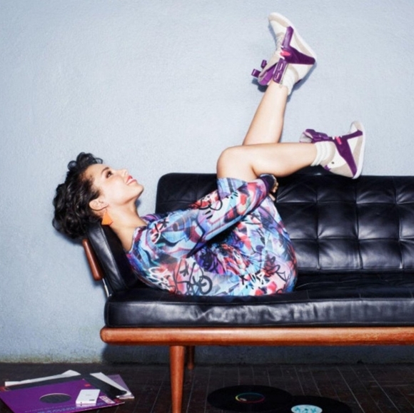 Reebok Alicia Keys Lace Up Wage Sneakers Size 8.5 - Picture 16 of 16